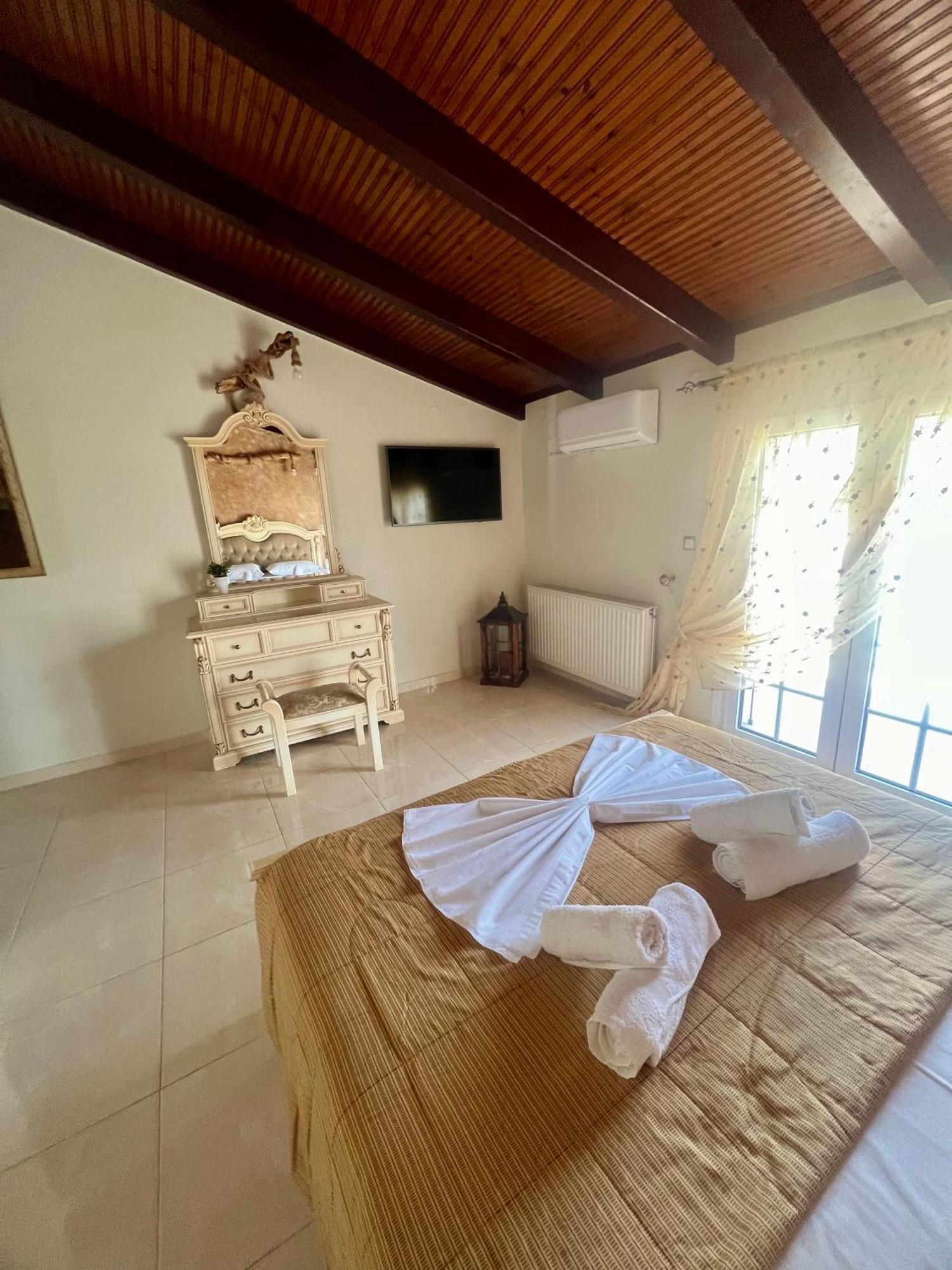 Liberis Loft Suite Argostolion Dış mekan fotoğraf